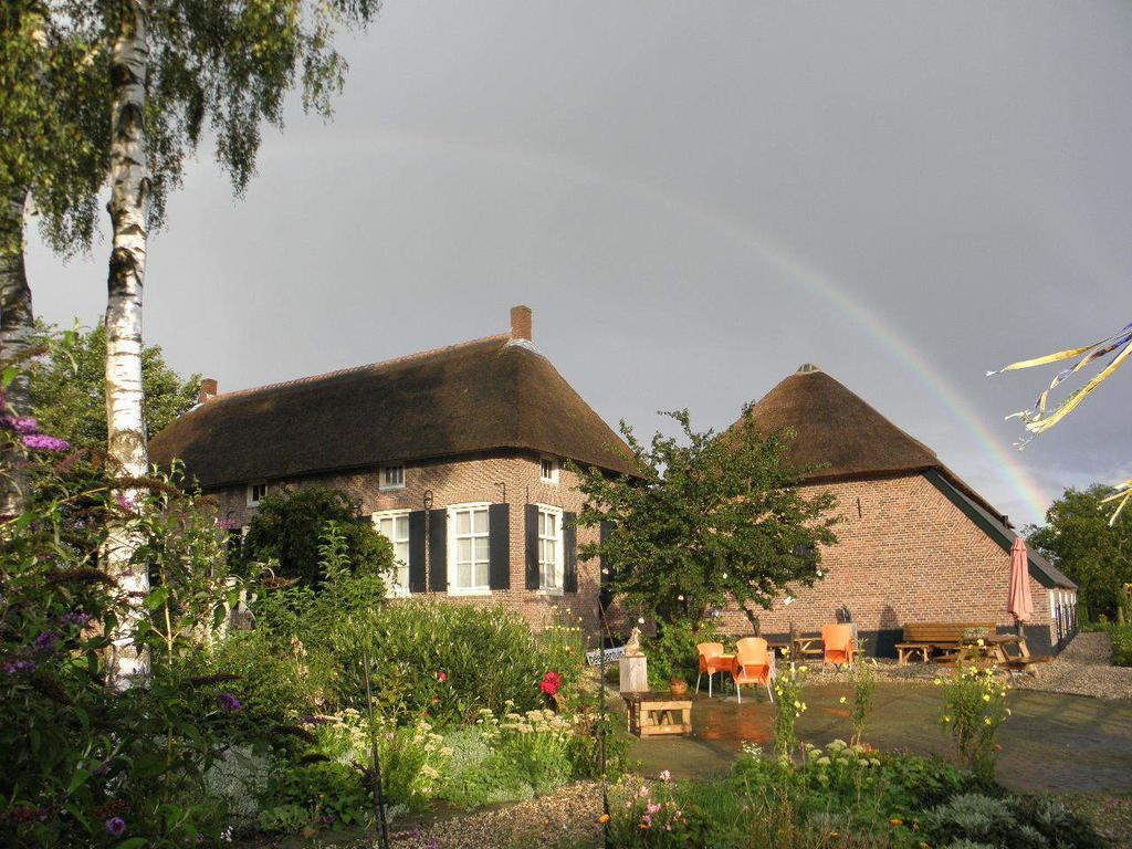 Bed & Breakfast Hofstede Het Klaphek Randwijk Rum bild